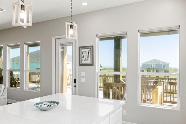 4406 Whaler Lane, Crystal Beach, TX 77650