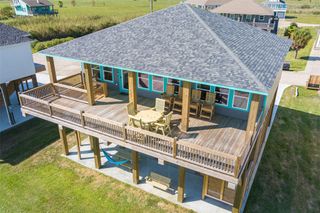 4406 Whaler Lane, Crystal Beach, TX 77650