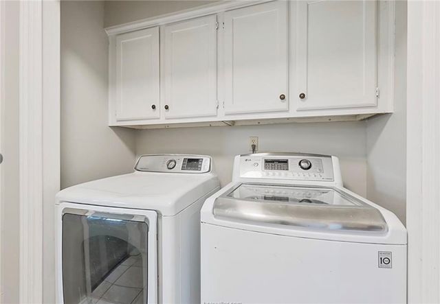 2400 Longmire Drive 301, College Station, TX 77845