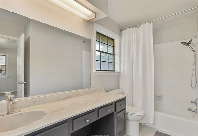 2400 Longmire Drive 301, College Station, TX 77845