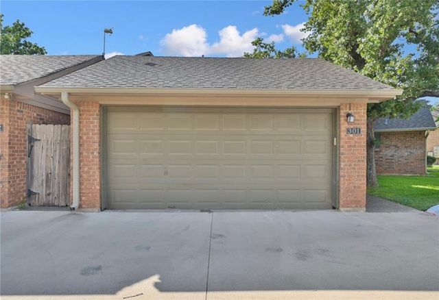 2400 Longmire Drive 301, College Station, TX 77845