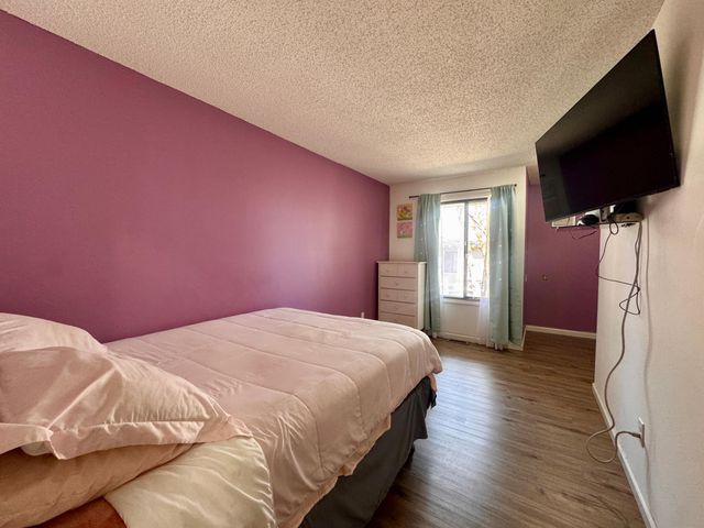 1271 Landmark Trail S, Hopkins, MN 55343