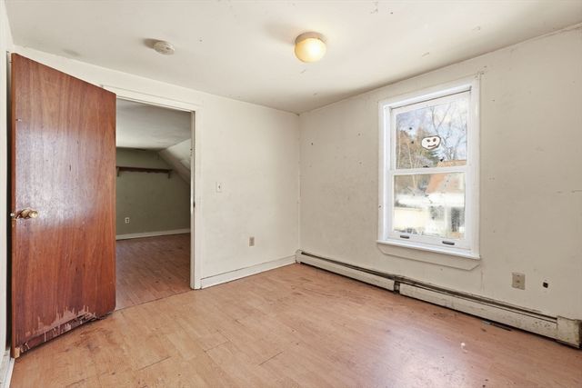 2 Water St, Greenfield, MA 01301