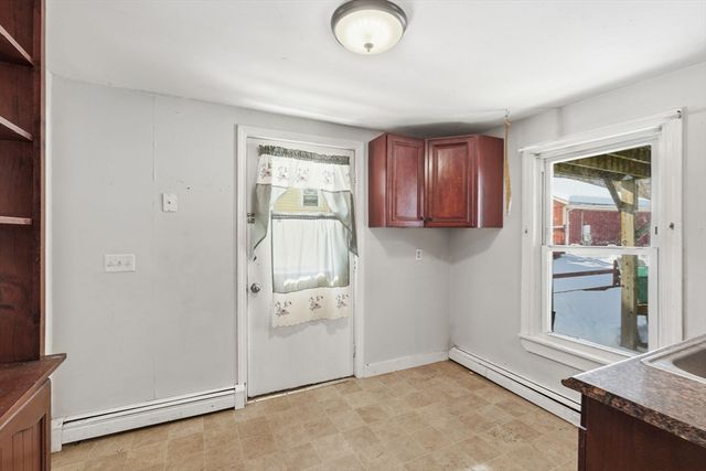 2 Water St, Greenfield, MA 01301