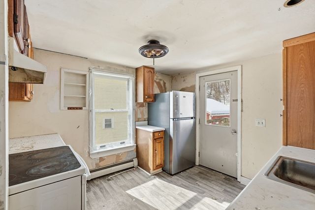 2 Water St, Greenfield, MA 01301