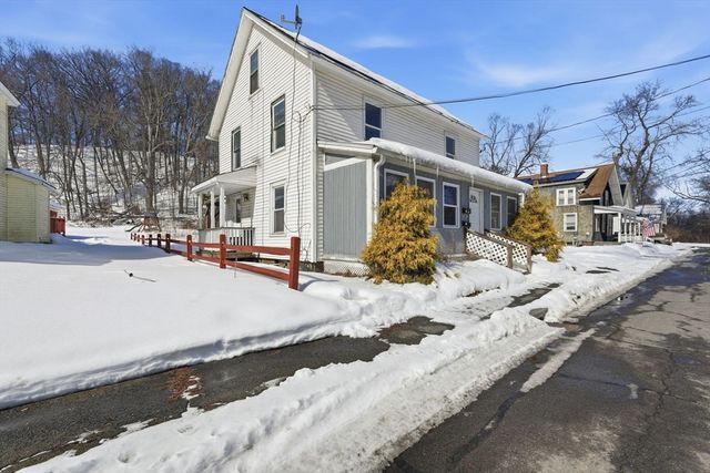 2 Water St, Greenfield, MA 01301