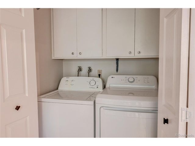582 S Xenon Ct, Lakewood, CO 80228