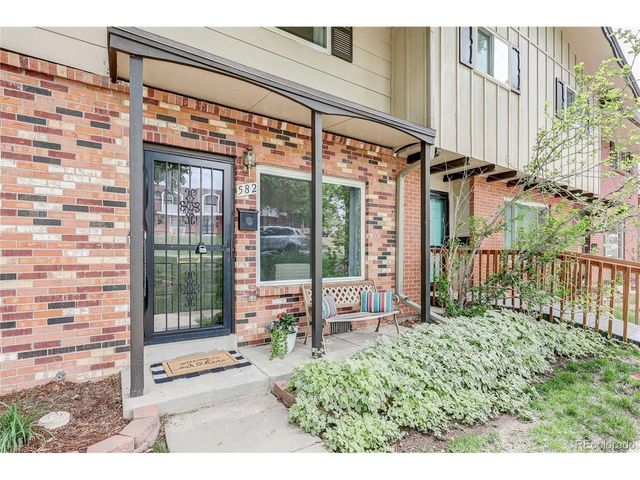 582 S Xenon Ct, Lakewood, CO 80228