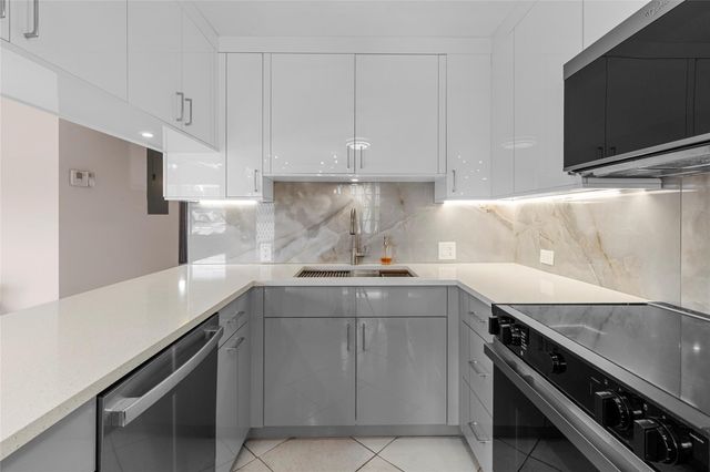 2122 Cambridge F 2122, Deerfield Beach, FL 33442