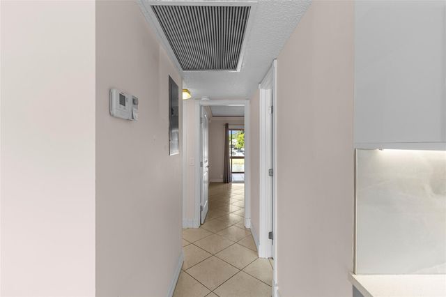 2122 Cambridge F 2122, Deerfield Beach, FL 33442