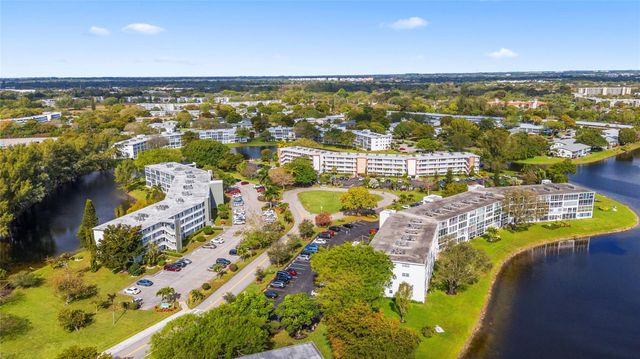 2122 Cambridge F 2122, Deerfield Beach, FL 33442