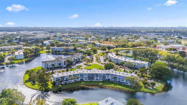 2122 Cambridge F 2122, Deerfield Beach, FL 33442