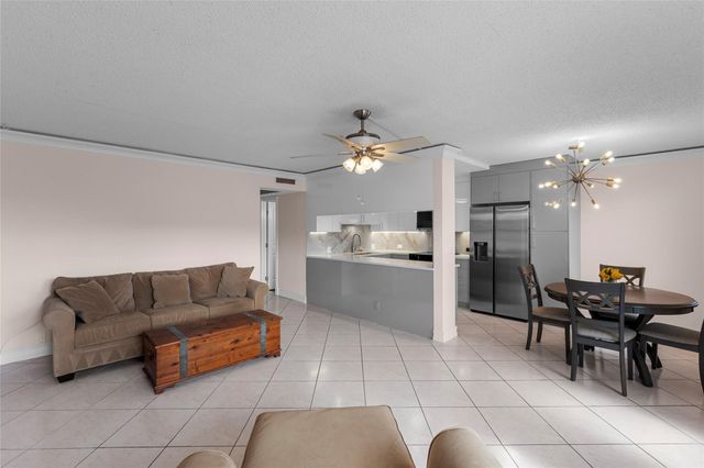 2122 Cambridge F 2122, Deerfield Beach, FL 33442