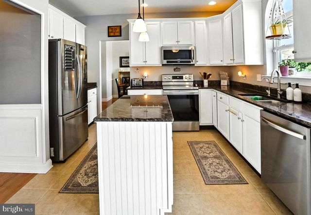 70 MARJESSA DR, Gilbertsville, PA 19525