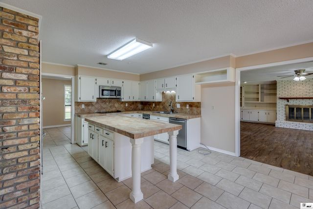 430 PINE HILLS DRIVE, Calhoun, LA 71225