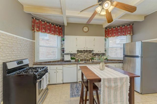 3721 S 53rd Court, Cicero, IL 60804