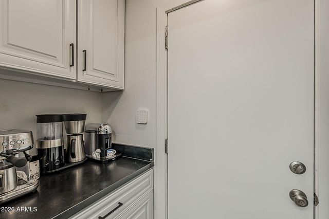 3136 N 38TH Street 1, Phoenix, AZ 85018