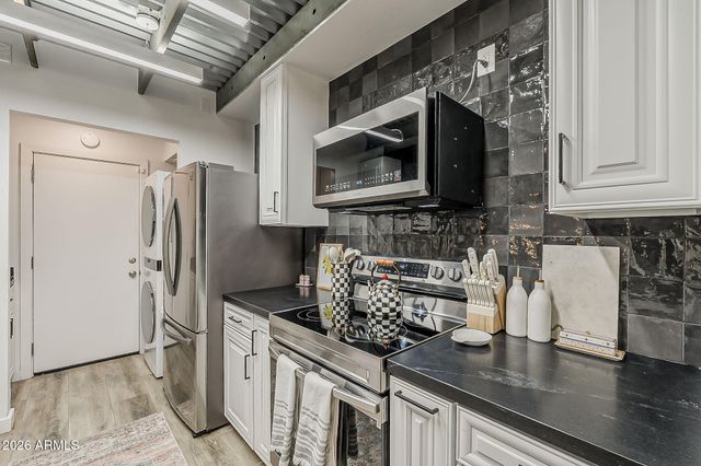 3136 N 38TH Street 1, Phoenix, AZ 85018