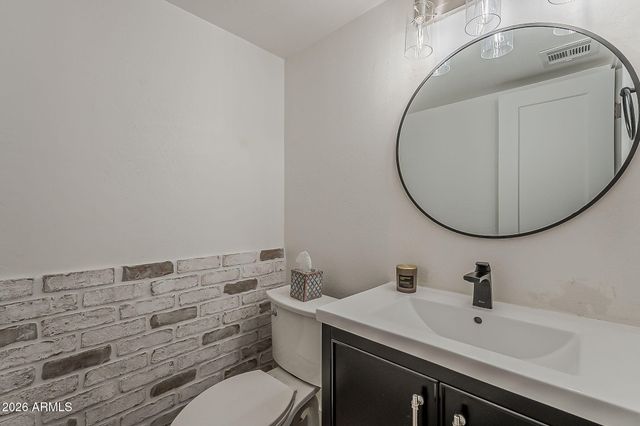 3136 N 38TH Street 1, Phoenix, AZ 85018