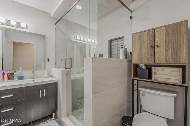 3136 N 38TH Street 1, Phoenix, AZ 85018