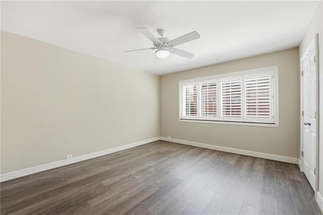 310 W 49 Street S 304, Kansas City, MO 64112