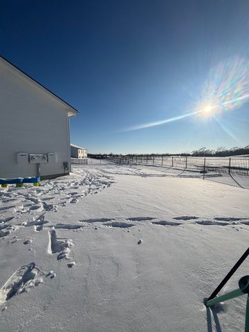 5341-5343 Pinecrest Ct N, Bel Aire, KS 67220