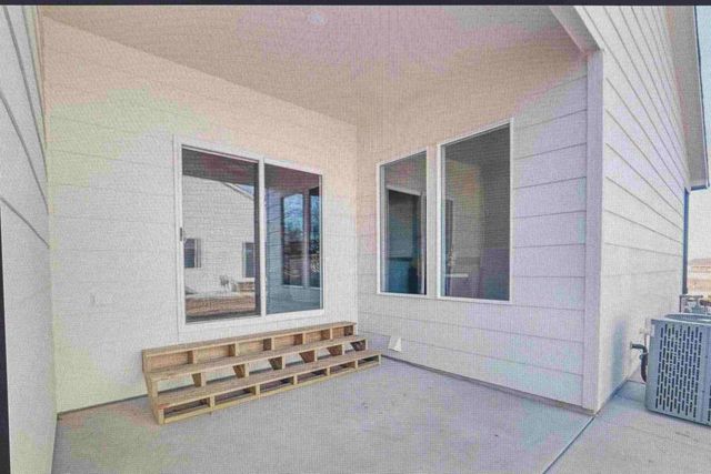 5341-5343 Pinecrest Ct N, Bel Aire, KS 67220