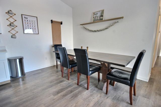 5341-5343 Pinecrest Ct N, Bel Aire, KS 67220