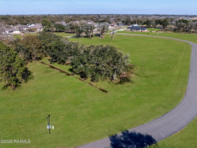 221 Grand Manor Drive, Youngsville, LA 70592