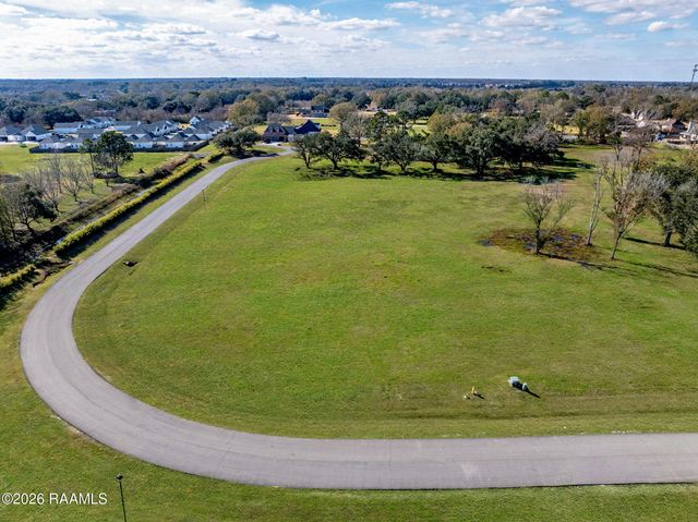 221 Grand Manor Drive, Youngsville, LA 70592