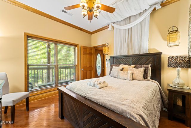 726 Plantation Drive, Pigeon Forge, TN 37863