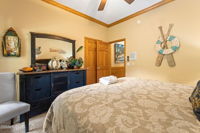 726 Plantation Drive, Pigeon Forge, TN 37863