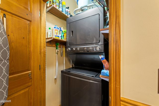 726 Plantation Drive, Pigeon Forge, TN 37863