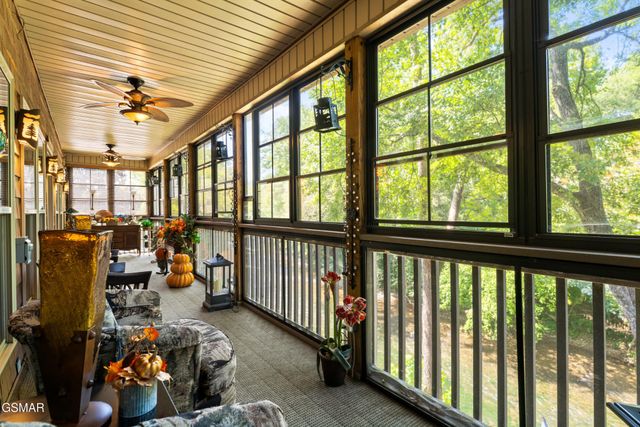 726 Plantation Drive, Pigeon Forge, TN 37863