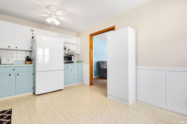1318 S Spring Street, Mishawaka, IN 46544