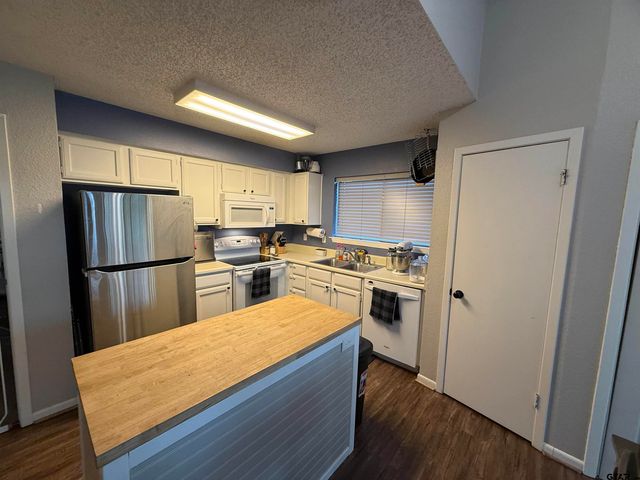 1740 Mill Creek Drive, Tyler, TX 75703