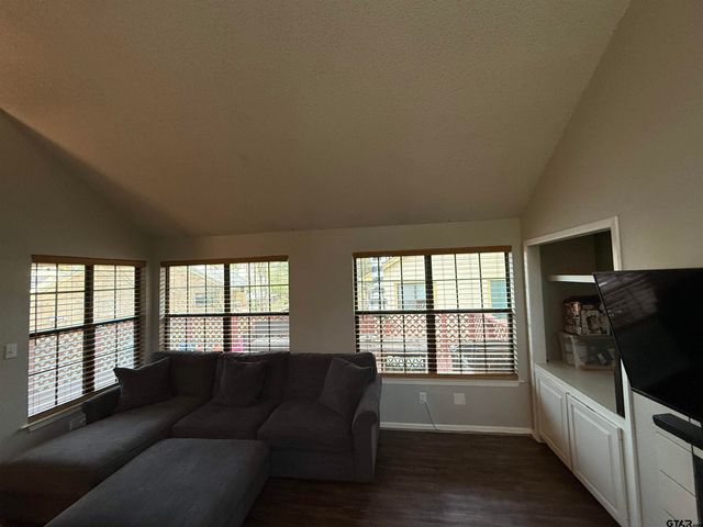 1740 Mill Creek Drive, Tyler, TX 75703