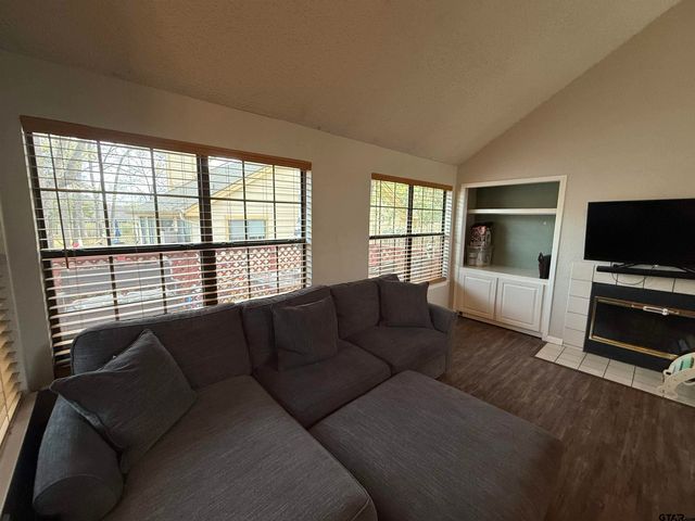 1740 Mill Creek Drive, Tyler, TX 75703