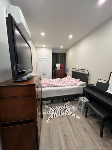 39-31 47th Avenue, Sunnyside, NY 11104