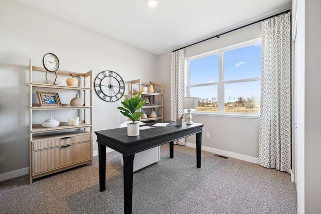 17266 Dimension Avenue, Lakeville, MN 55044