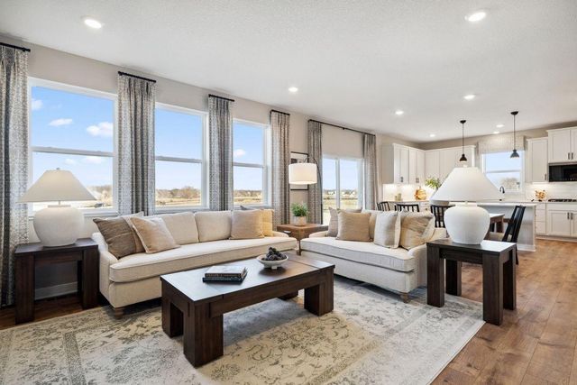 17266 Dimension Avenue, Lakeville, MN 55044