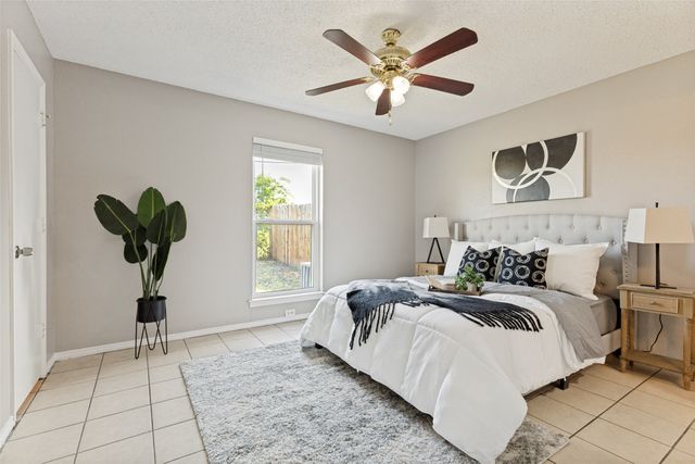 3217 Green Ridge Street, Fort Worth, TX 76133