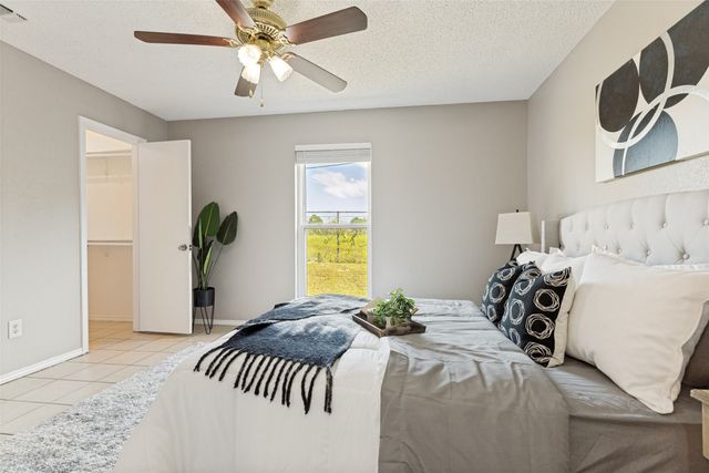 3217 Green Ridge Street, Fort Worth, TX 76133