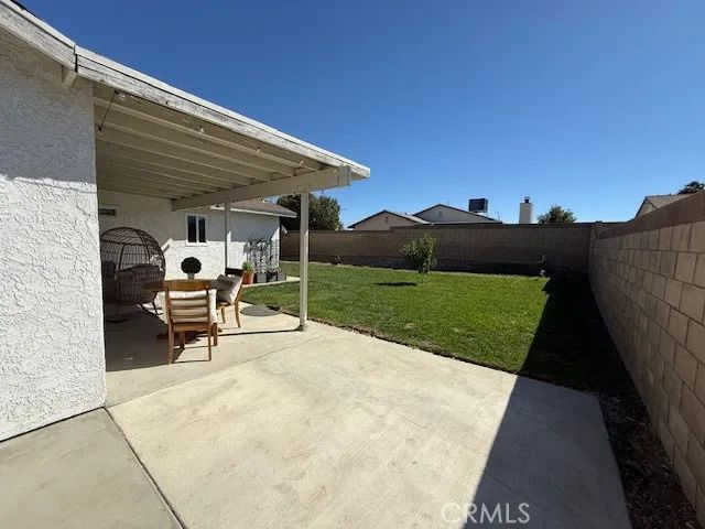 1144 E Avenue J10, Lancaster, CA 93535