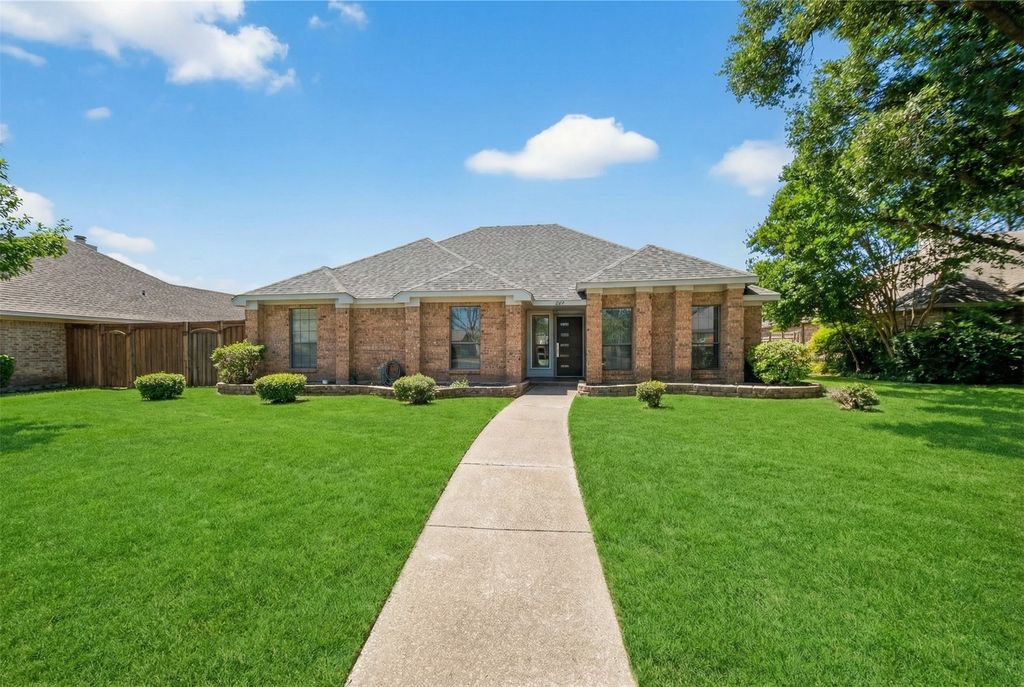 2618 Stoneridge Drive, Garland, TX 75044