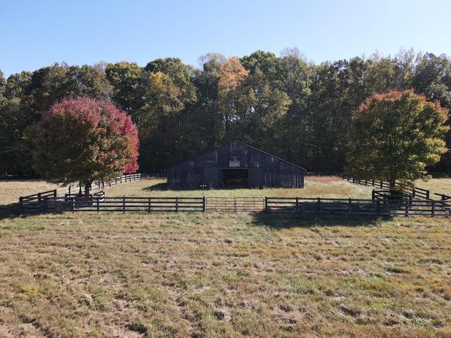 544 Miller-Short Road, Russell Springs, KY 42642