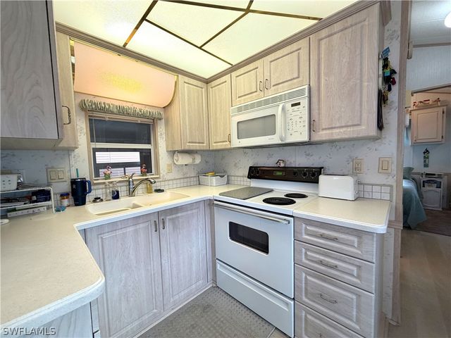 4581 Robert E Lee BLVD E, Estero, FL 33928