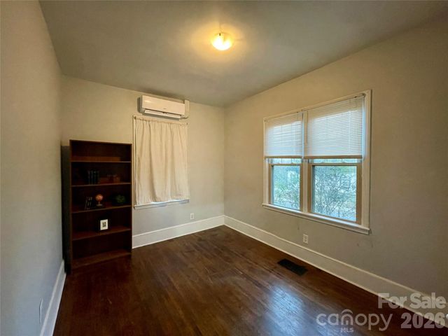 303 N Boyce Street, Gastonia, NC 28052