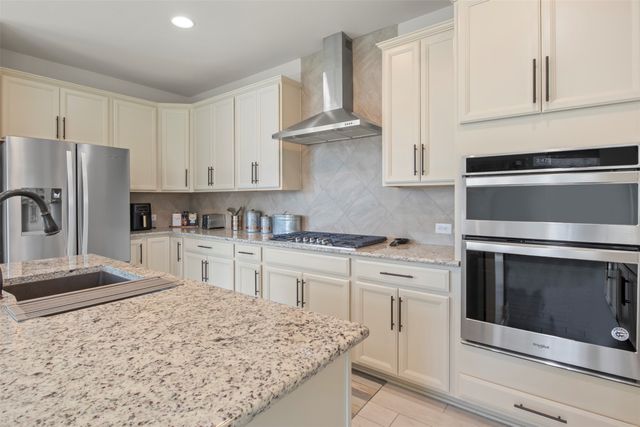 3207 Woodford Drive, Mansfield, TX 76084