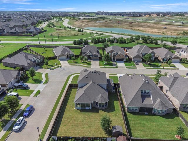 3207 Woodford Drive, Mansfield, TX 76084